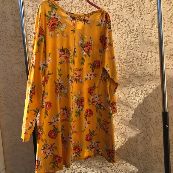 Yellow Floral Dress - Picture 7 of 7
